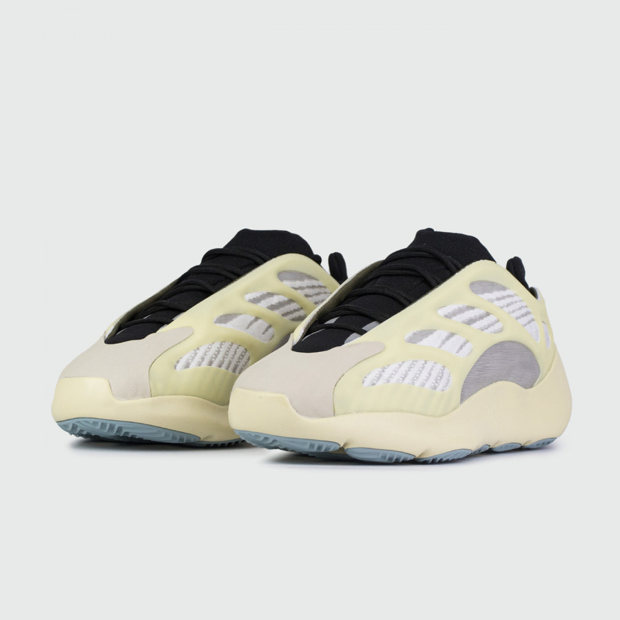 кроссовки Adidas Yeezy Boost 700 v3 Azael
