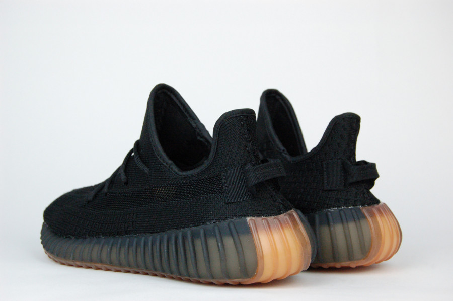 кроссовки Adidas Yeezy 350 boost v2 Black / Ftwr Brown