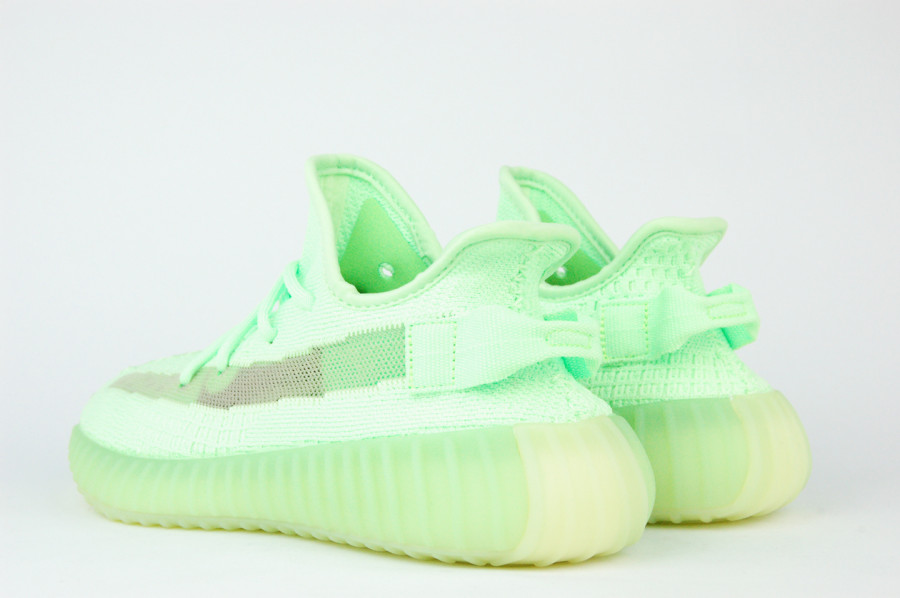 кроссовки Adidas Yeezy 350 boost v2 Glow
