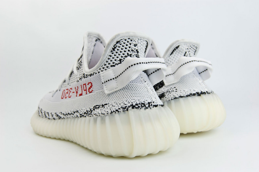 кроссовки Adidas Yeezy 350 boost v2 Zebra