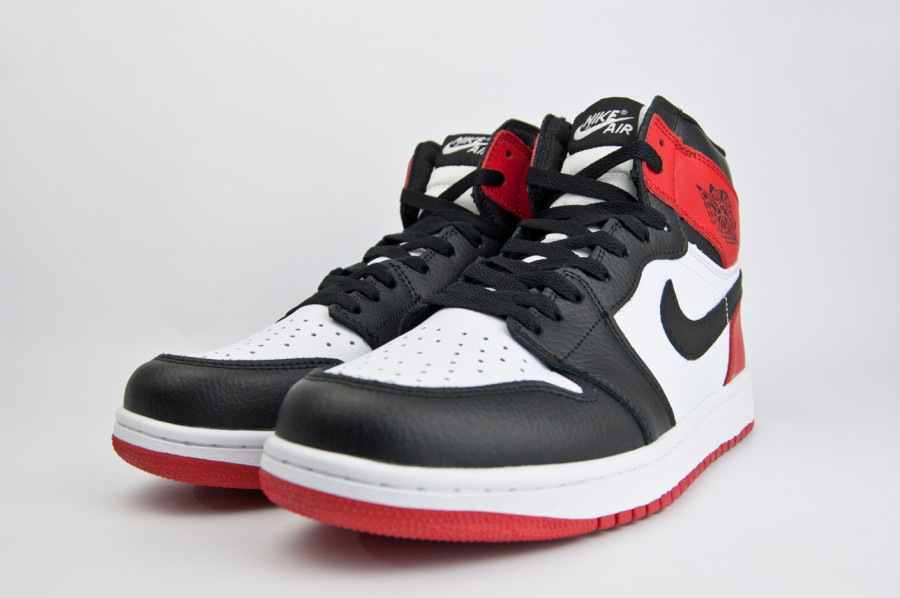 кроссовки Nike Air Jordan 1 White / Black / Red