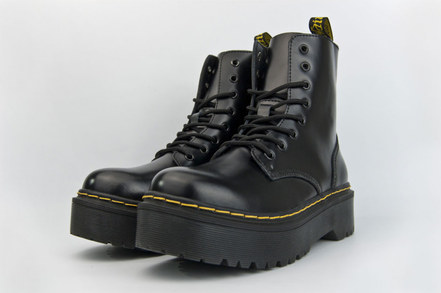 Ботинки Dr. Martens Molly Wmns Lock Black