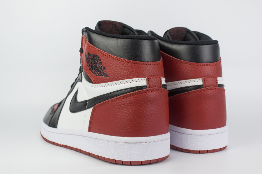 кроссовки Nike Air Jordan 1 Bred Toe 2018 Wmns