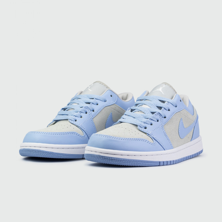 кроссовки Nike Air Jordan 1 Low Wmns University Blue