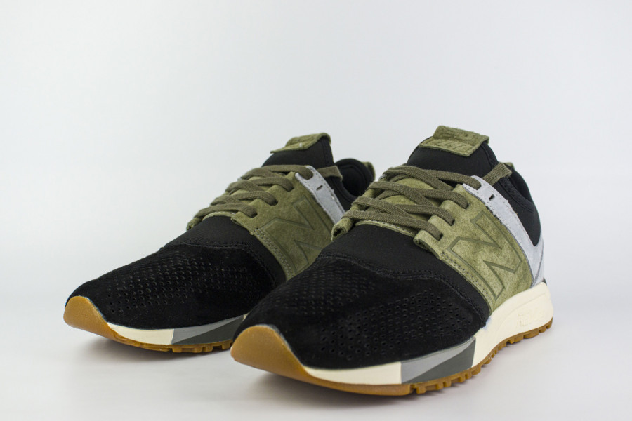 кроссовки New Balance 247 Wmns Suede