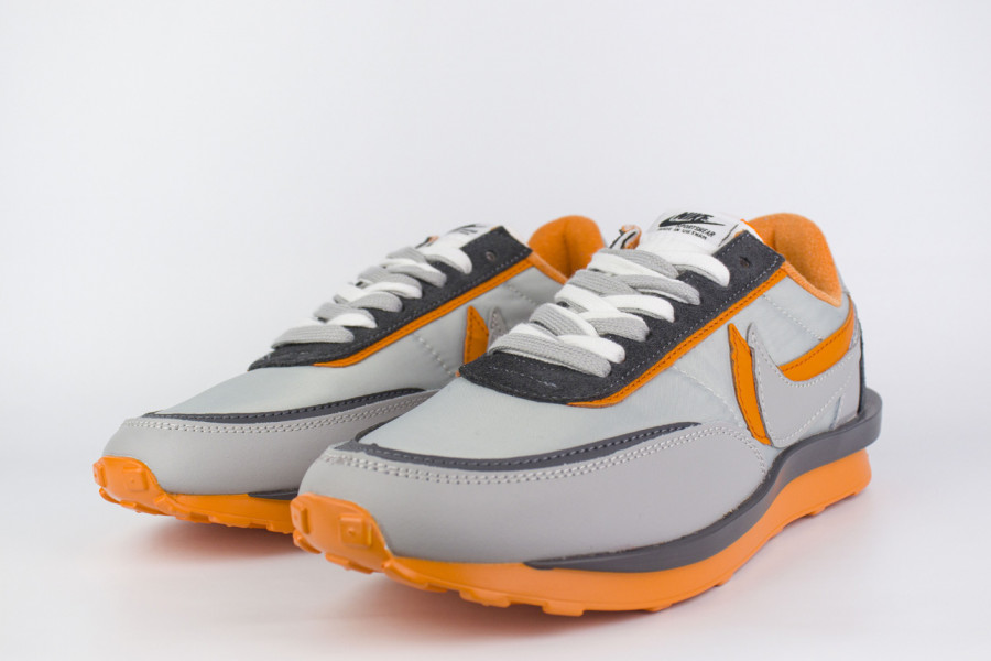 Кроссовки Nike Waffle Daybreak x SACAI Grey / Orange