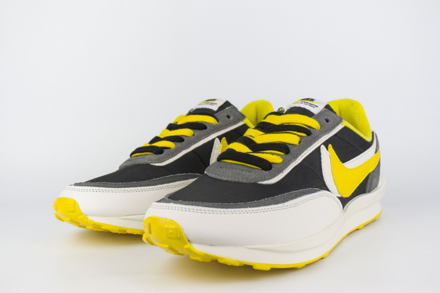 Кроссовки Nike Waffle Daybreak x SACAI Black / Yellow