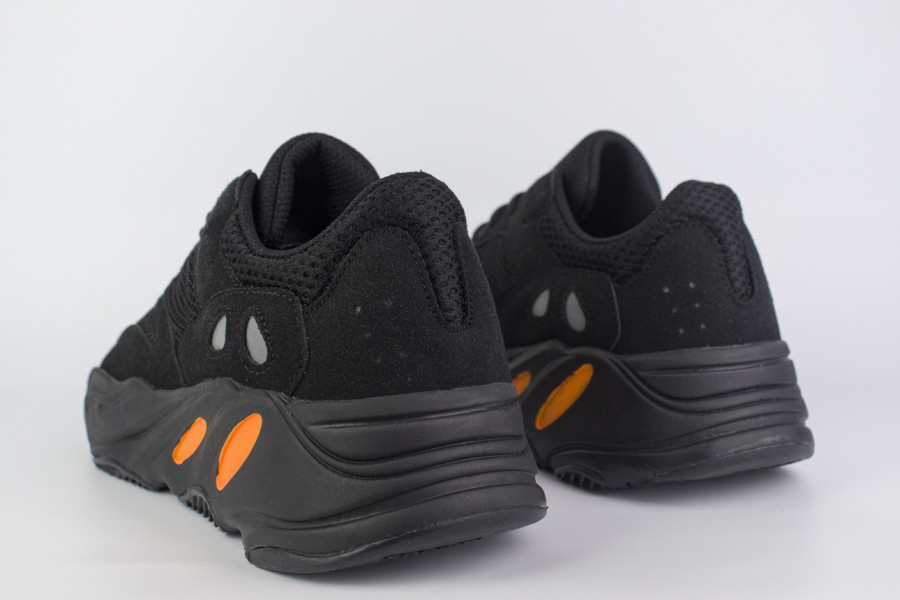 кроссовки Adidas Yeezy Boost 700 Wmns All Black