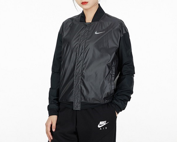 бомбер Nike DD6848-010