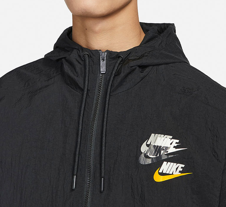 ветровка Nike DV3313-010