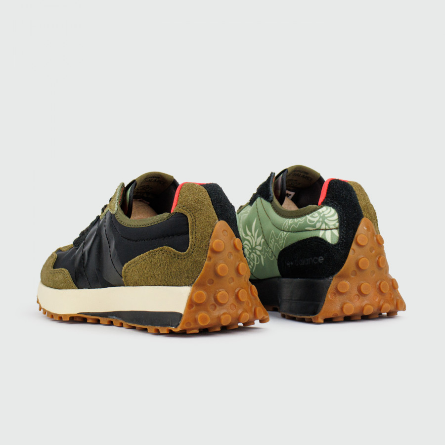 кроссовки New Balance 327 Wmns Black / Mint