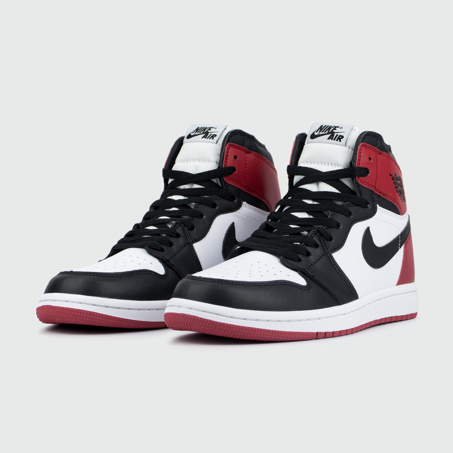 кроссовки Nike Air Jordan 1 Black Toe with Fur