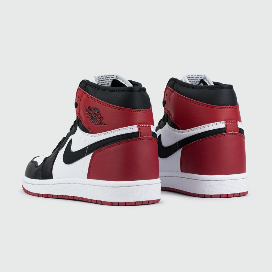 кроссовки Nike Air Jordan 1 Black Toe with Fur
