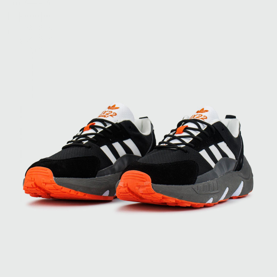 кроссовки Adidas ZX 2022 Black / White