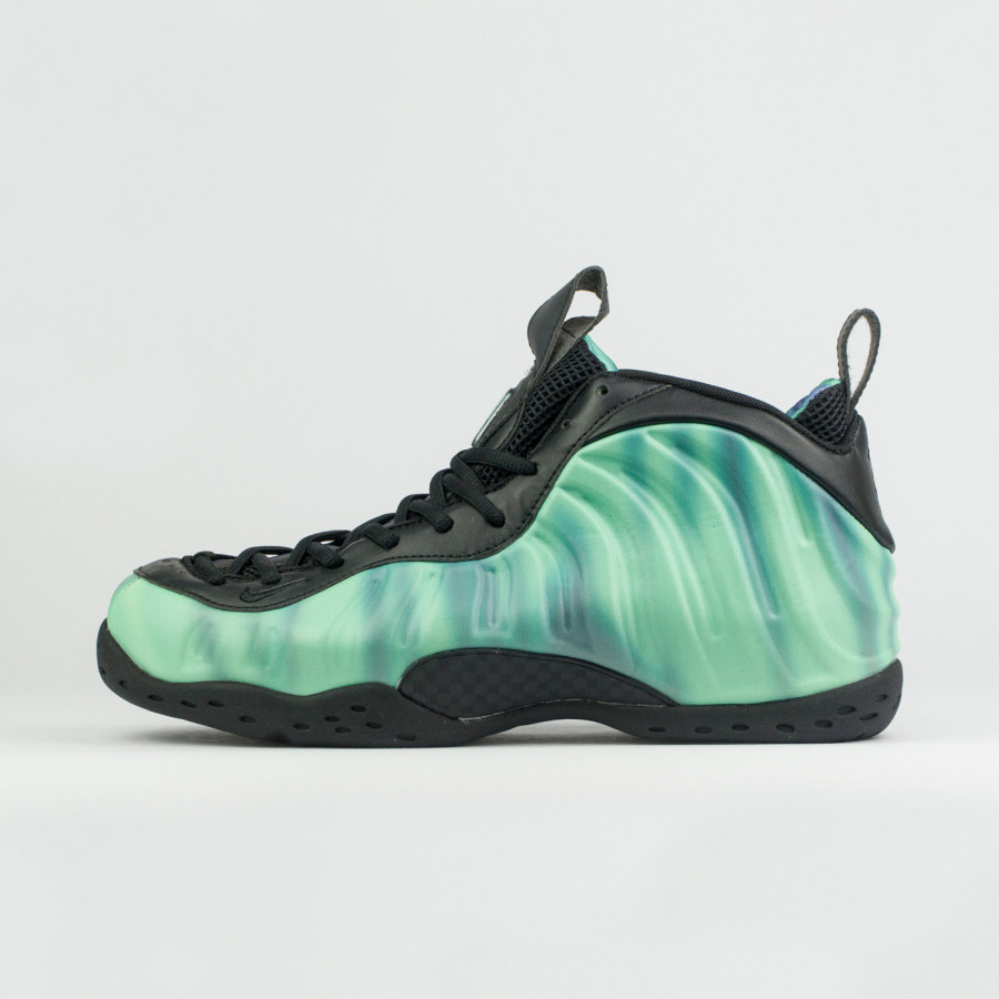 кроссовки Nike Air Foamposite One Glow