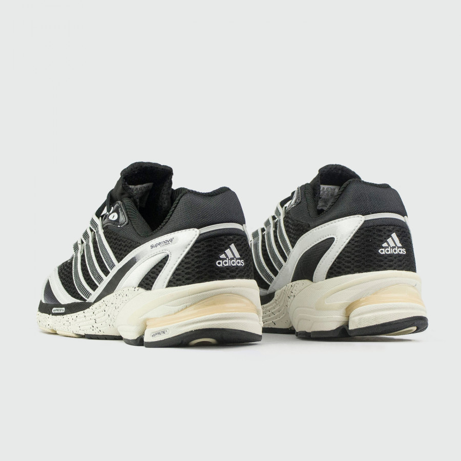 кроссовки Adidas Supernova Cushion 7 Black / White