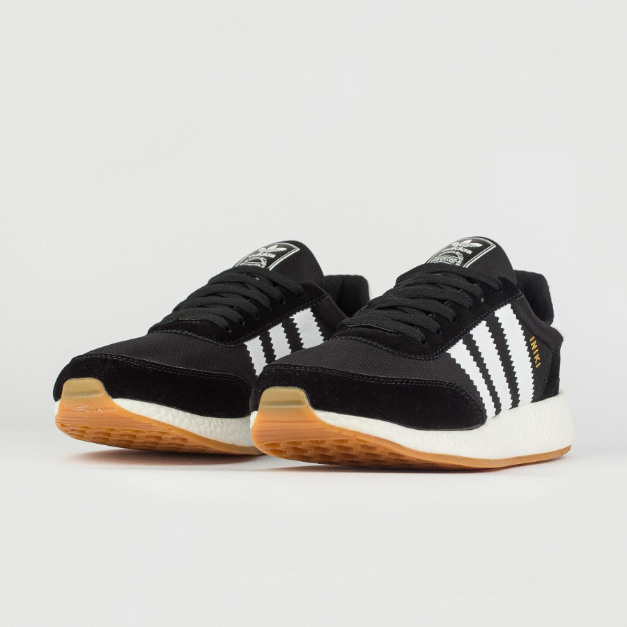 кроссовки Adidas Iniki Runner Boost Wmns Black / White / Wh. Str