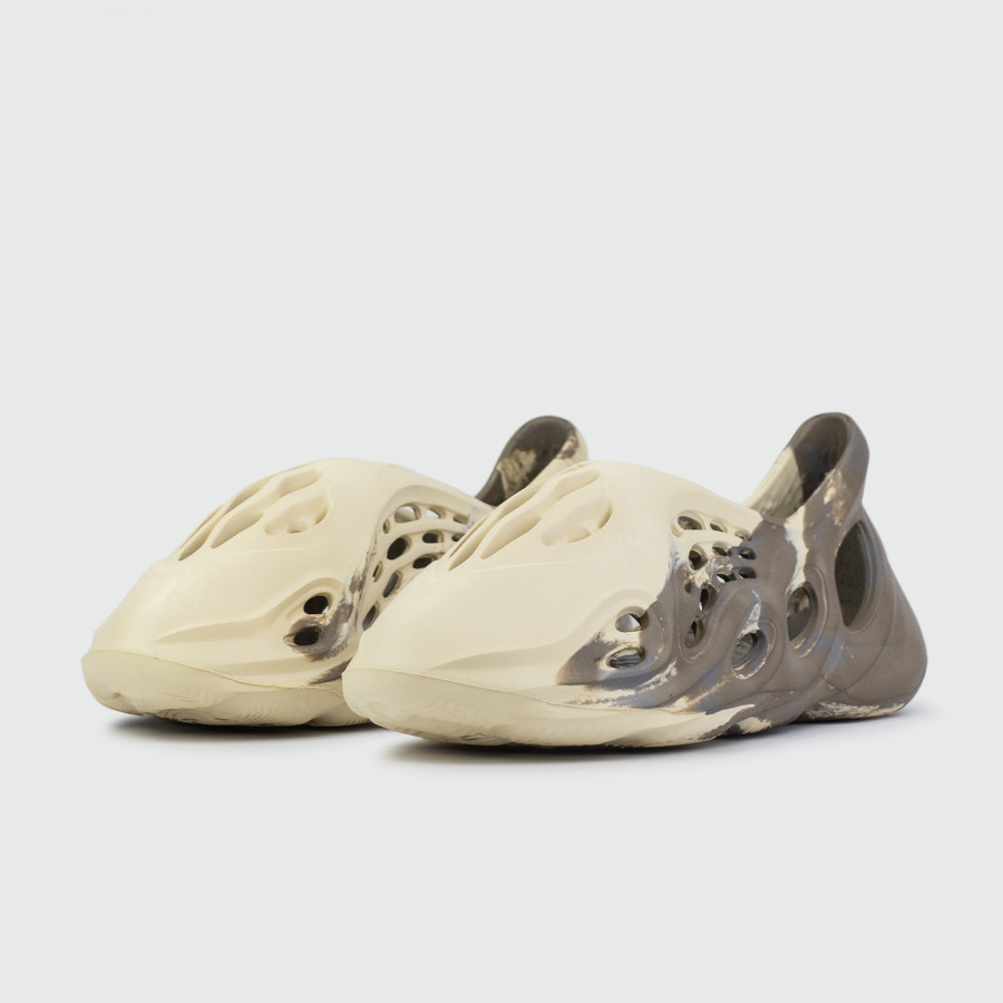 кроссовки Yeezy Foam Cream Clay