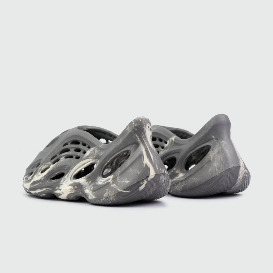 кроссовки Yeezy Foam Moon Grey