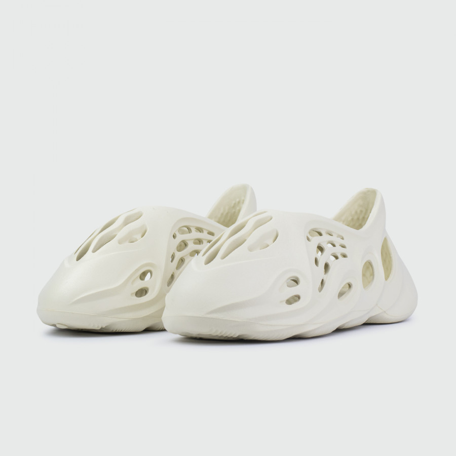 кроссовки Yeezy Foam Wmns Ararat