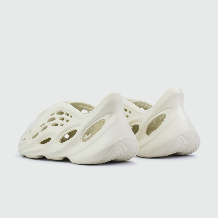 кроссовки Yeezy Foam Wmns Ararat