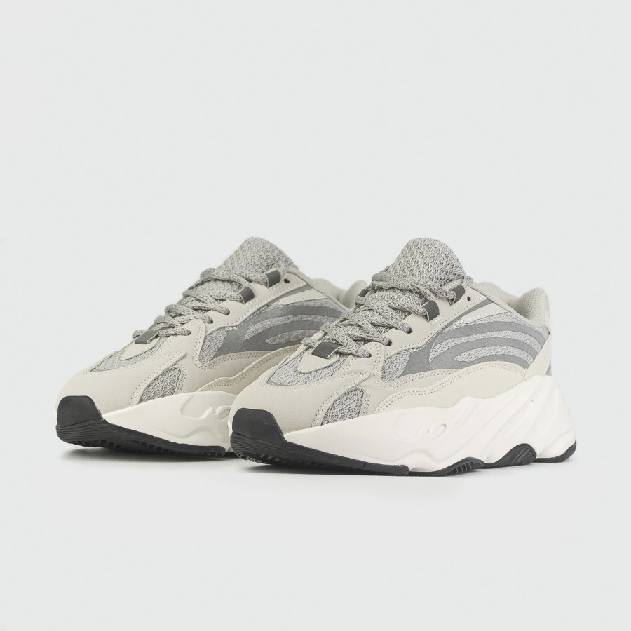 кроссовки Adidas Yeezy Boost 700 v2 Wmns Static