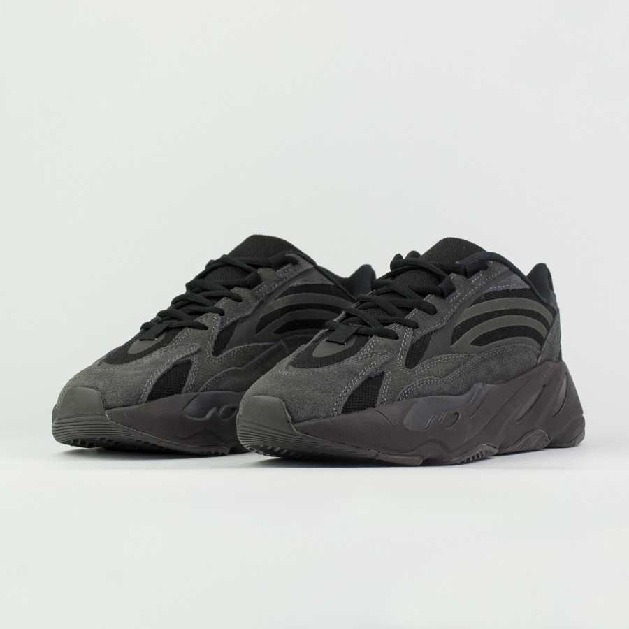 кроссовки Adidas Yeezy Boost 700 v2 Wmns Vanta