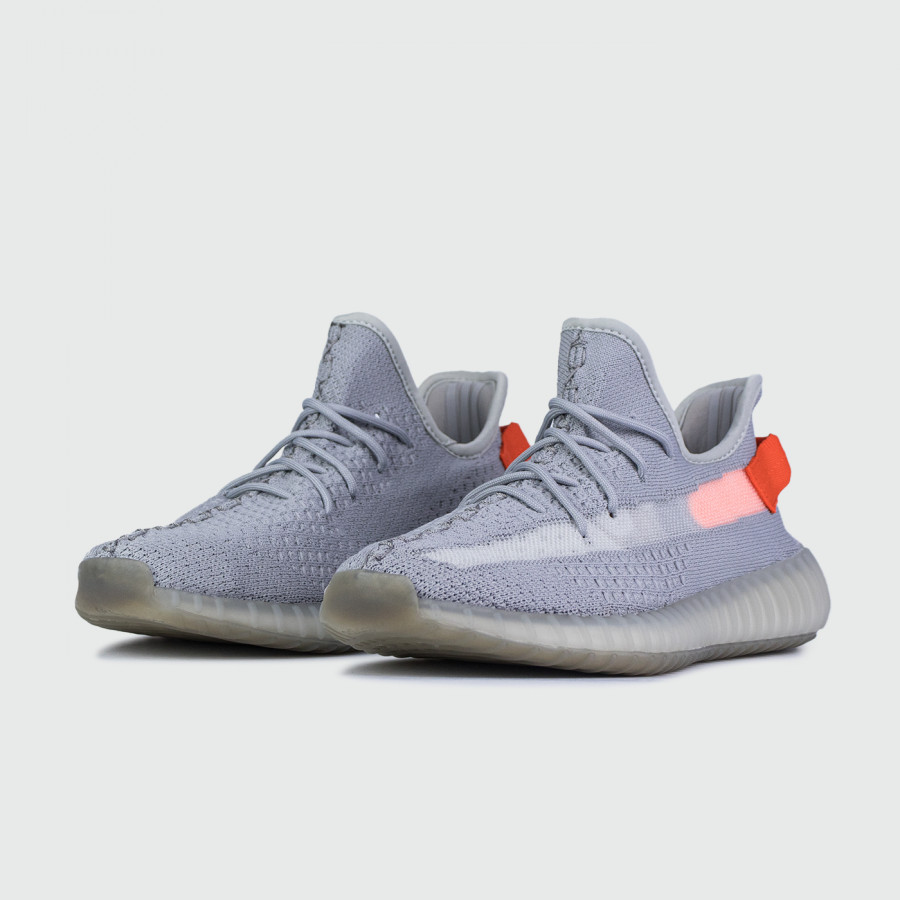 кроссовки Adidas Yeezy 350 boost v2 Wmns Tail Light