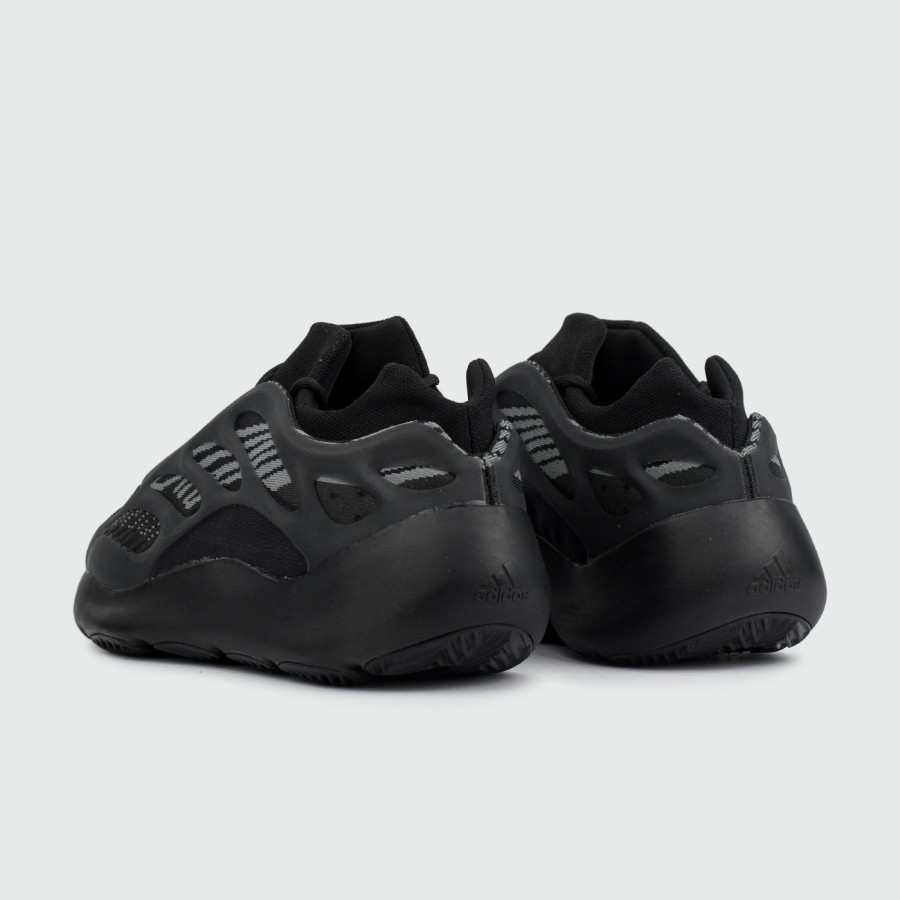 кроссовки Adidas Yeezy Boost 700 v3 Alvah