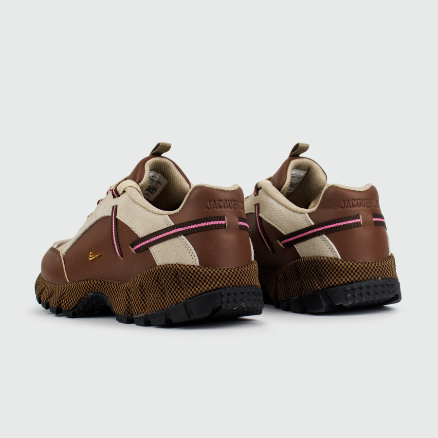 кроссовки Nike Air Humara LX Brown Gold