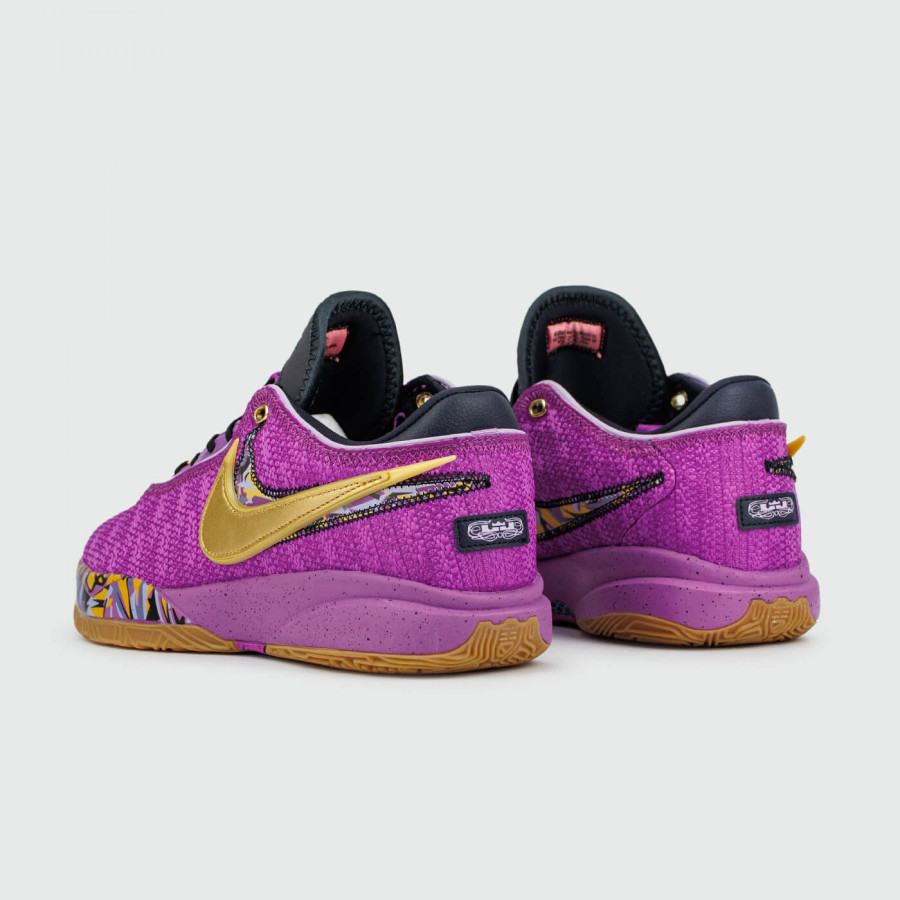 кроссовки Nike LeBron 20 Vivid Purple