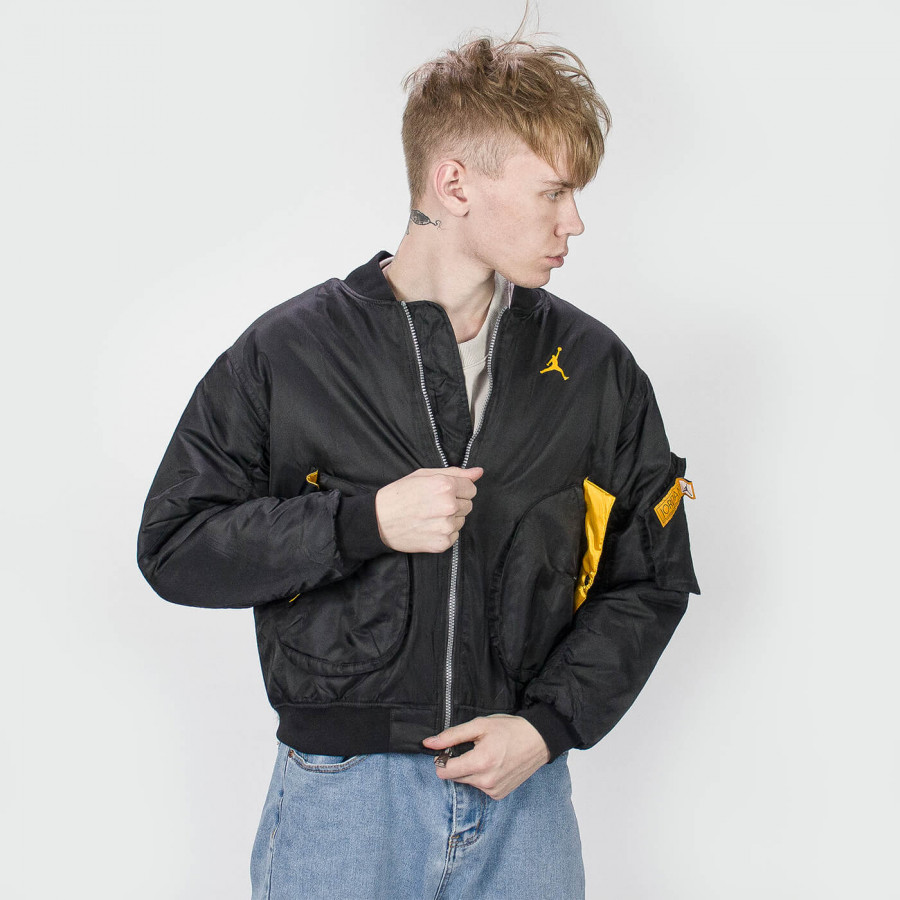 куртка Air Jordan Black Yellow Logo