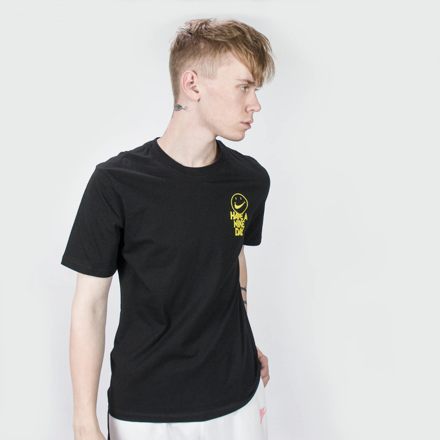 футболка Nike Black Ball Yellow