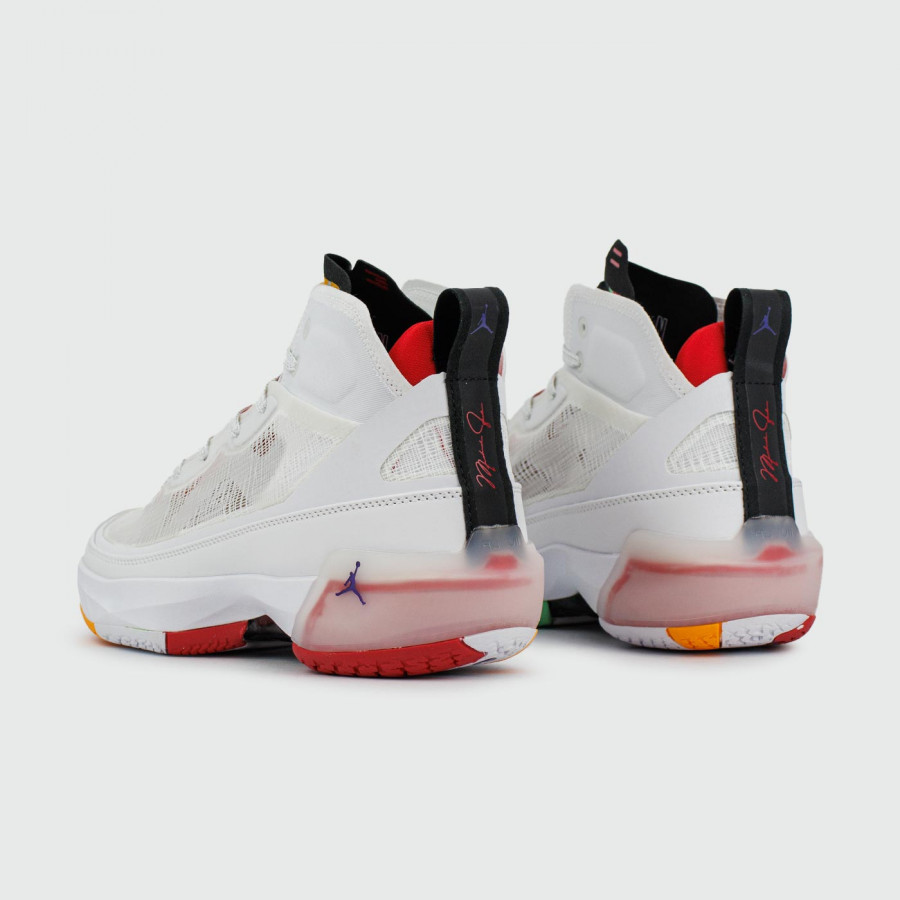 кроссовки Nike Air Jordan 37 Hare