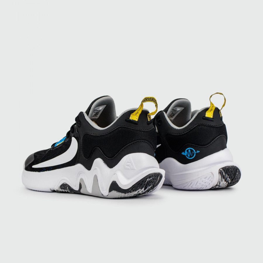 кроссовки Nike Giannis Immortality 2 Black / White