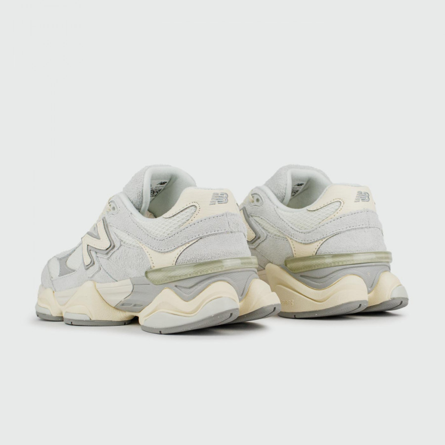 кроссовки New Balance 9060 L.Grey Wmns