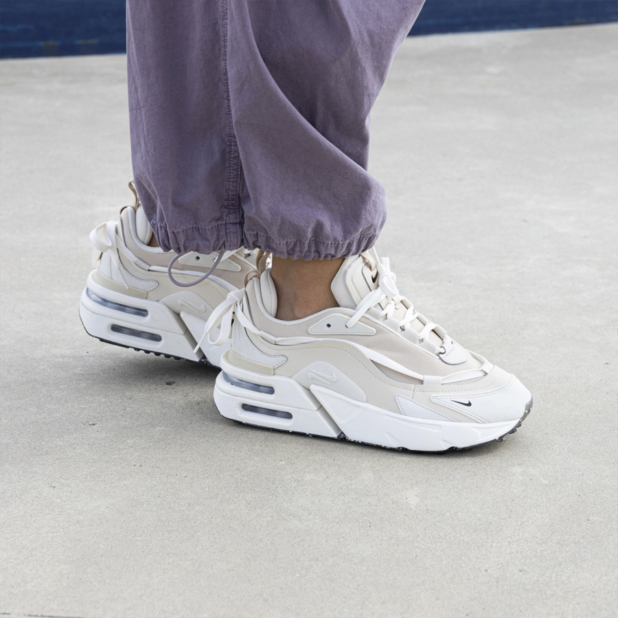 кроссовки Nike Air Max Furyosa Beige / White Wmns