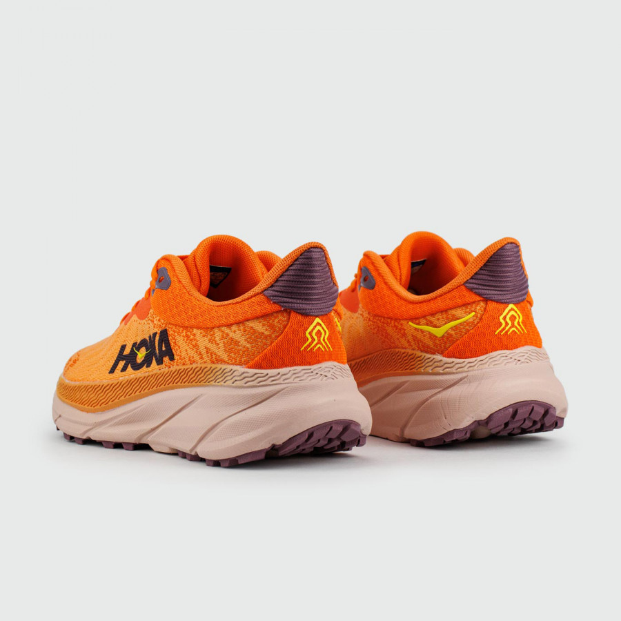 кроссовки HOKA ONE ONE Challenger ATR 7 Orange Wmns