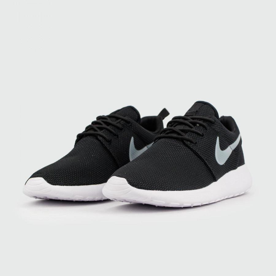 кроссовки Nike Roshe Run Black / White Wmns
