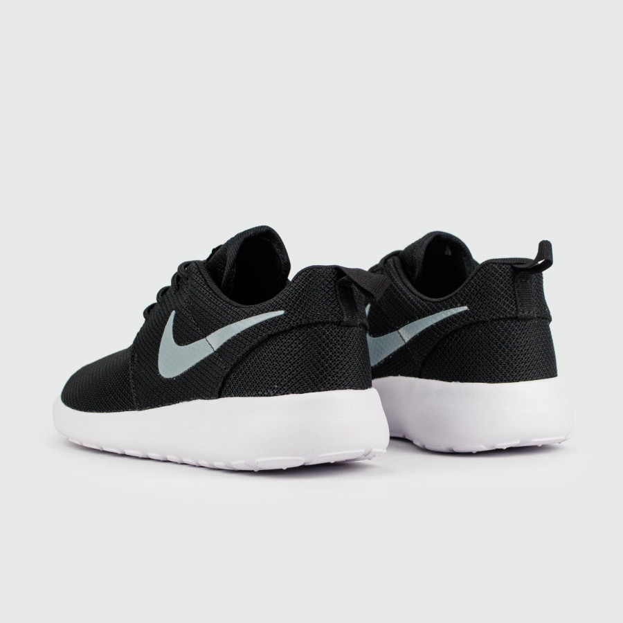 кроссовки Nike Roshe Run Black / White Wmns