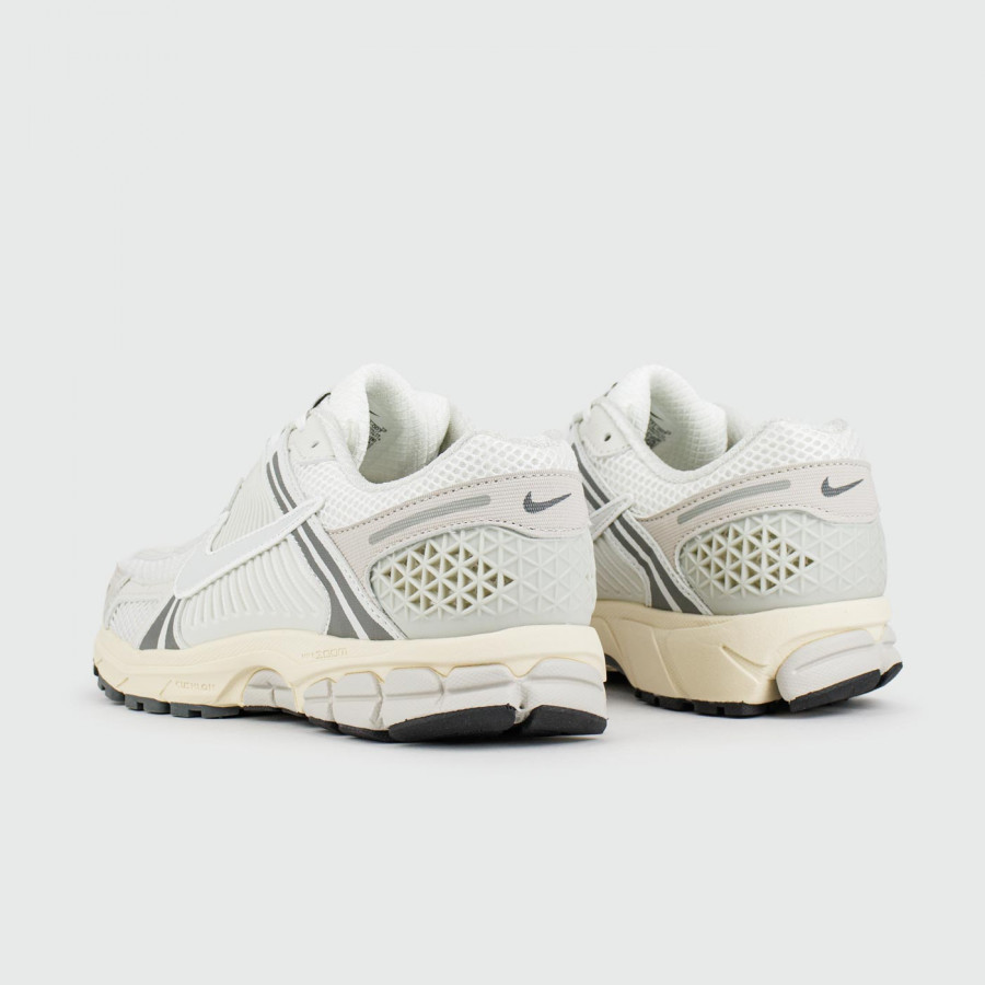 кроссовки Nike Zoom Vomero 5 White Cream