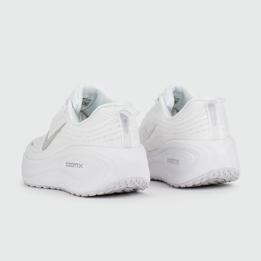 кроссовки Nike Vomero 18 White