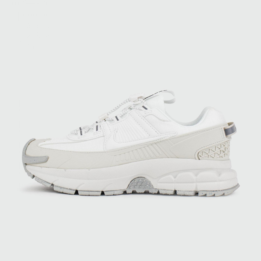 кроссовки Nike Zoom Vomero 5 Roam White Wmns
