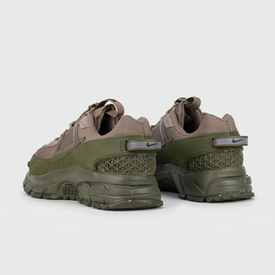 кроссовки Nike Zoom Vomero 5 Roam Olive