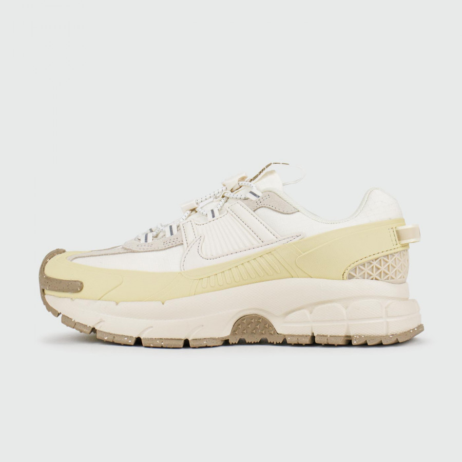 кроссовки Nike Zoom Vomero 5 Roam Beige