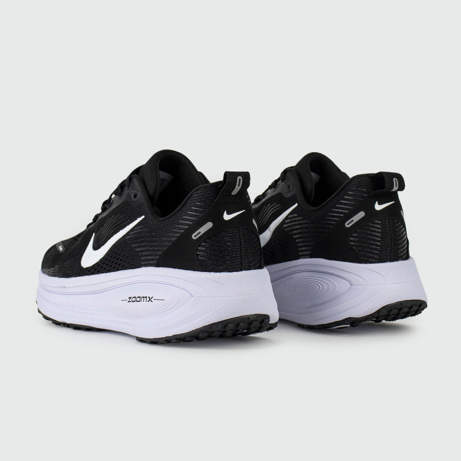 кроссовки Nike Vomero 18 Black / White