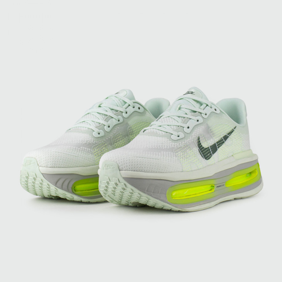 кроссовки Nike Vomero Premium Barely Volt