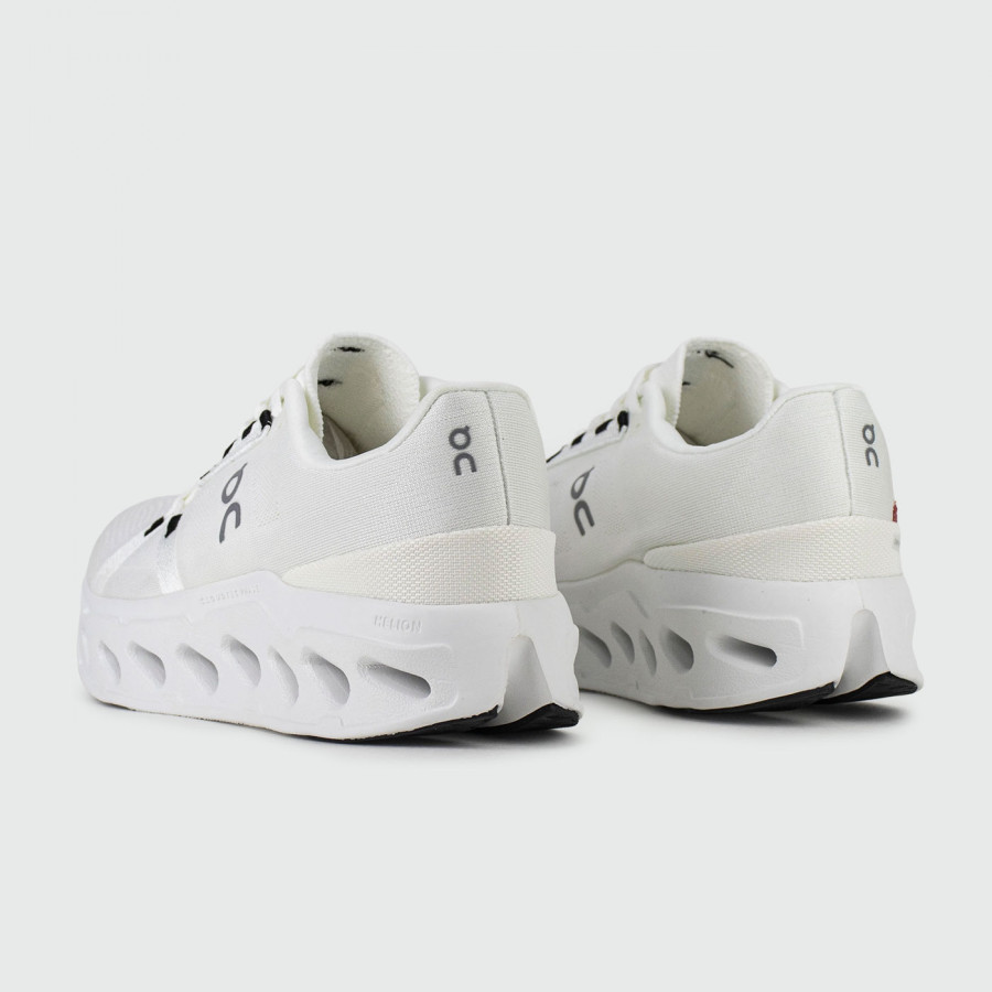 кроссовки On Cloudeclipse White