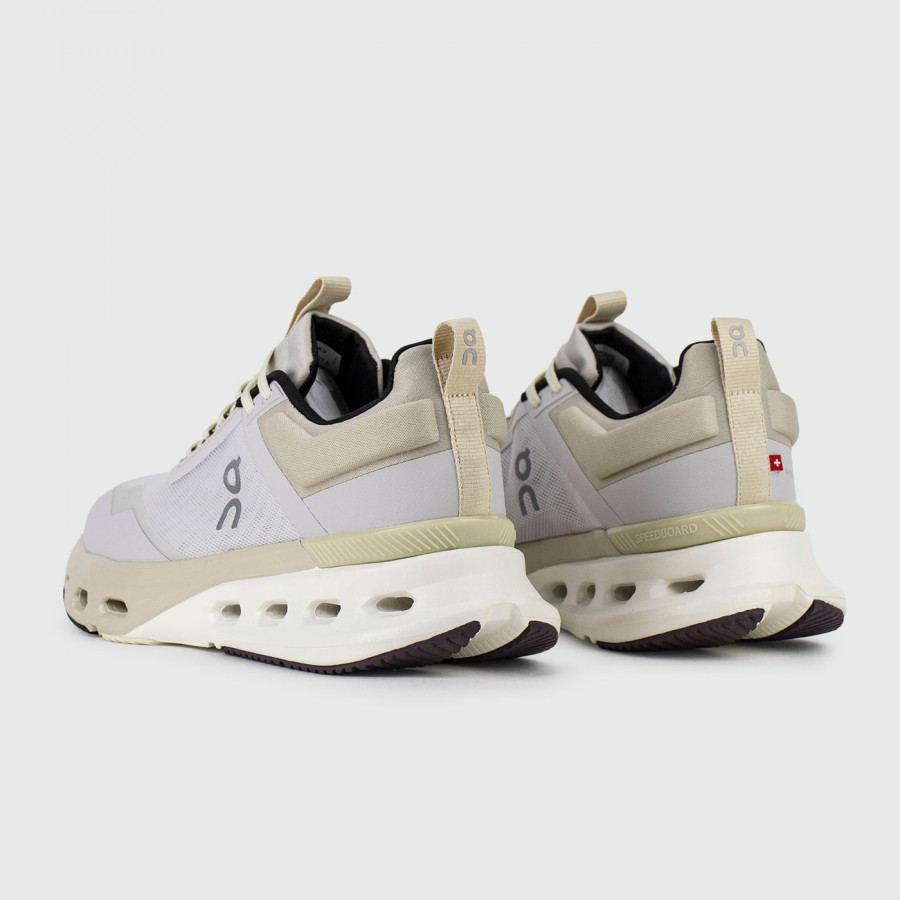 кроссовки On Cloudnova X Beige